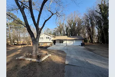 1667 Lake Louella Road, Suwanee, GA 30024 - Photo 2