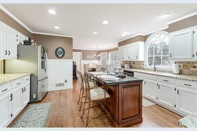 2205 Parliament Drive, Lawrenceville, GA 30043 - Photo 18