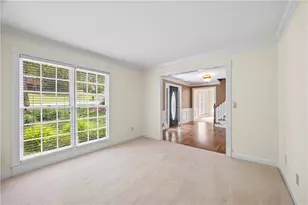 2205 Parliament Dr, Lawrenceville, GA 30043 - Photo 12