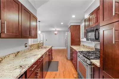 3643 Woodstream Circle NE, Atlanta, GA 30319 - Photo 10