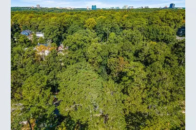 3643 Woodstream Circle NE, Atlanta, GA 30319 - Photo 30