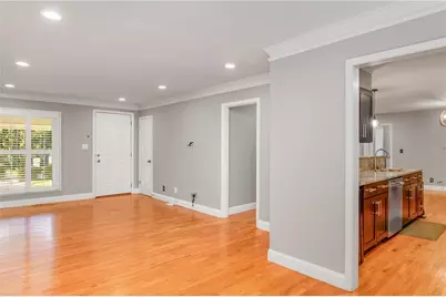 3643 Woodstream Circle NE, Atlanta, GA 30319 - Photo 6