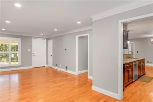 3643 Woodstream Cir NE, Atlanta, GA 30319 - Photo 6