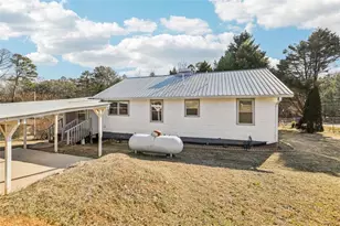 3014 Bronco Ln, Gainesville, GA 30507 - Photo 2