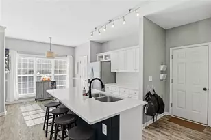 2116 Berryhill Cir SE, Smyrna, GA 30082 - Photo 8