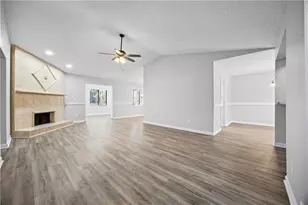 10090 Timberstone Rd, Alpharetta, GA 30022 - Photo 2