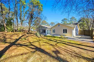 10090 Timberstone Rd, Alpharetta, GA 30022 - Photo 16