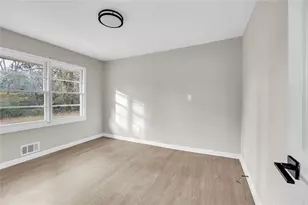 2406 Tilson Rd, Decatur, GA 30032 - Photo 10
