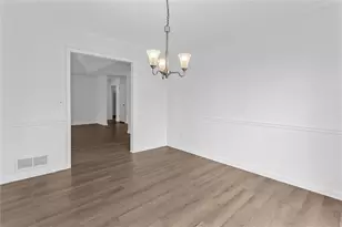 870 Hounds Ridge Ct, Lawrenceville, GA 30043 - Photo 4