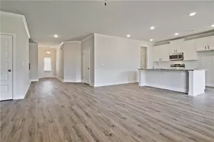 7415 Rocklin Ln, Flowery Branch, GA 30542 - Photo 8