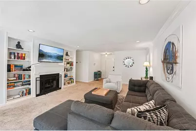 3 Plantation Drive NE #B, Atlanta, GA 30324 - Photo 4