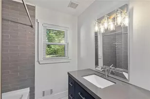 2011 Lexington Ave, Atlanta, GA 30344 - Photo 14