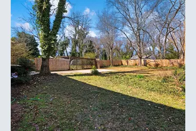 1391 Jefferson Avenue, Atlanta, GA 30344 - Photo 52