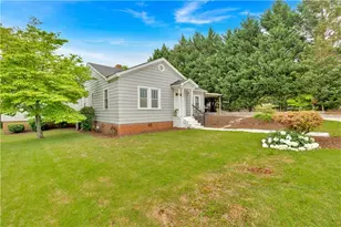 210 McCanless St, Cartersville, GA 30120 - Photo 2