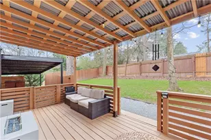 2002 Kenwood Pl SE, Smyrna, GA 30082 - Photo 16