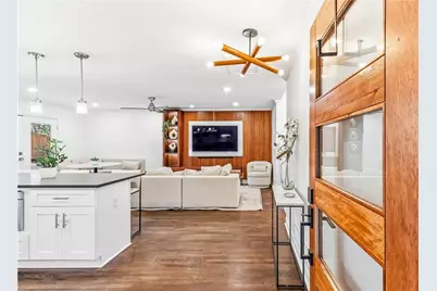 2002 Kenwood Place SE, Smyrna, GA 30082 - Photo 4