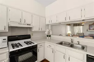 3657 Monticello, Peachtree Corners, GA 30092 - Photo 12