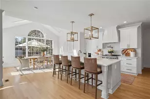 220 Southern Hill Dr, Johns Creek, GA 30097 - Photo 10