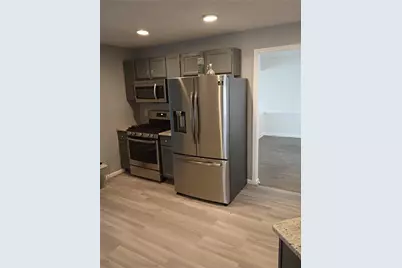 6392 Phillips Court, Lithonia, GA 30058 - Photo 4