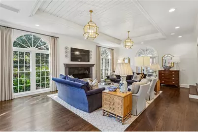 985 Club Commons Circle NE, Brookhaven, GA 30319 - Photo 10