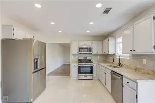 5281 Bridgewater Trce, Stone Mountain, GA 30088 - Photo 4