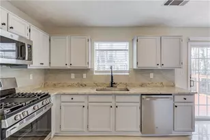 5281 Bridgewater Trce, Stone Mountain, GA 30088 - Photo 2