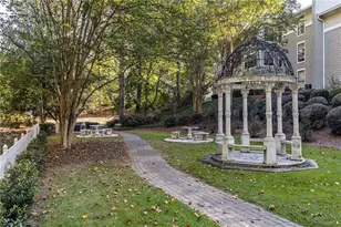 1419 Summit N Dr NE, Atlanta, GA 30324 - Photo 44