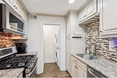 1419 Summit North Drive NE, Atlanta, GA 30324 - Photo 10