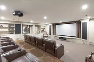 3334 Peachtree Rd NE, Atlanta, GA 30326 - Photo 24