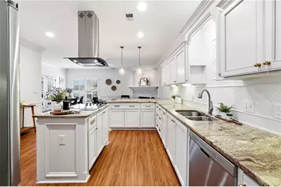 5480 Vicarage Walk, Johns Creek, GA 30005 - Photo 8