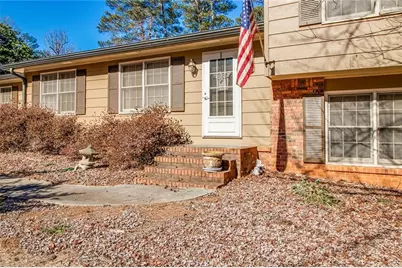 1733 Lamancha Drive, Lawrenceville, GA 30044 - Photo 4