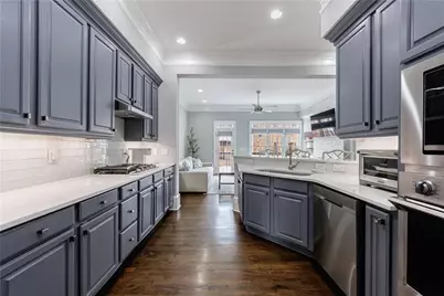 2590 Brookhaven Chase Lane NE, Atlanta, GA 30319 - Photo 8