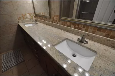 6851 Roswell Road #D10, Atlanta, GA 30328 - Photo 16