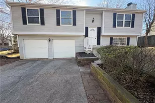 10415 Plantation Bridge Dr, Alpharetta, GA 30022 - Photo 1