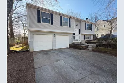 10415 Plantation Bridge Drive, Alpharetta, GA 30022 - Photo 2