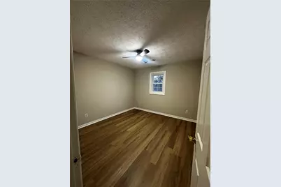 6160 Shoreland Circle, Buford, GA 30518 - Photo 8