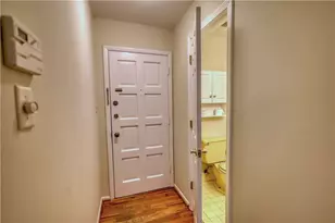 2539 Bradford Square NE, Atlanta, GA 30345 - Photo 24