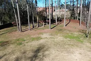 8951 Country Club Dr, Douglasville, GA 30134 - Photo 6