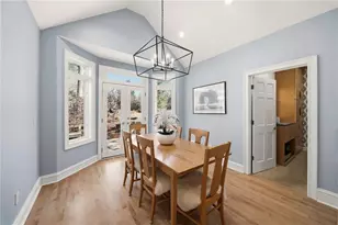 3877 Downing Ln NE, Brookhaven, GA 30319 - Photo 18