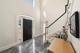 3877 Downing Ln NE, Brookhaven, GA 30319 - Photo 4