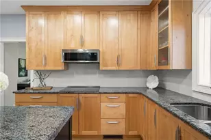 3877 Downing Ln NE, Brookhaven, GA 30319 - Photo 14