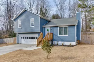 632 Hidden Springs Ct, Sugar Hill, GA 30518 - Photo 2