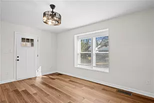 1467 Ryan St SW, Atlanta, GA 30310 - Photo 8