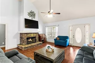 1023 Center Point Rd, Carrollton, GA 30117 - Photo 6