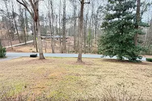 4707 Windsor Dr, Smyrna, GA 30082 - Photo 4