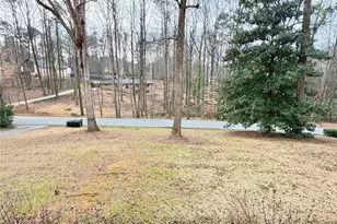 4707 Windsor Dr, Smyrna, GA 30082 - Photo 4