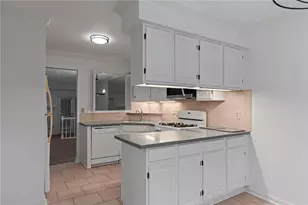 103 Mary Gay Ct, Decatur, GA 30030 - Photo 6