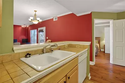 1075 Peachtree Walk NE #A109, Atlanta, GA 30309 - Photo 8