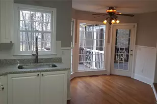 3885 Waterford Dr, Suwanee, GA 30024 - Photo 10