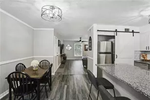 6700 Roswell Rd, Sandy Springs, GA 30328 - Photo 8